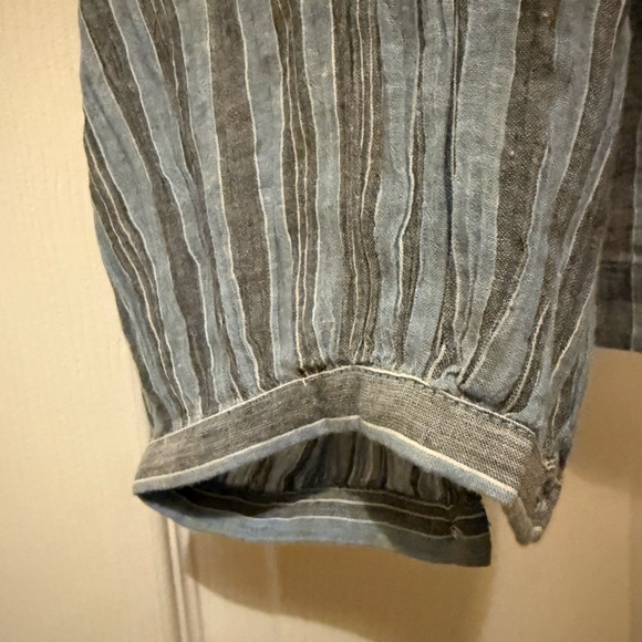 Doen Blue Striped Women's Blouse - Picture 4 of 6